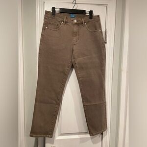 NWT JAG Size 8P Cassie Taupe Mid Rise Slim Fit Straight Leg Cotton Stretch Jeans